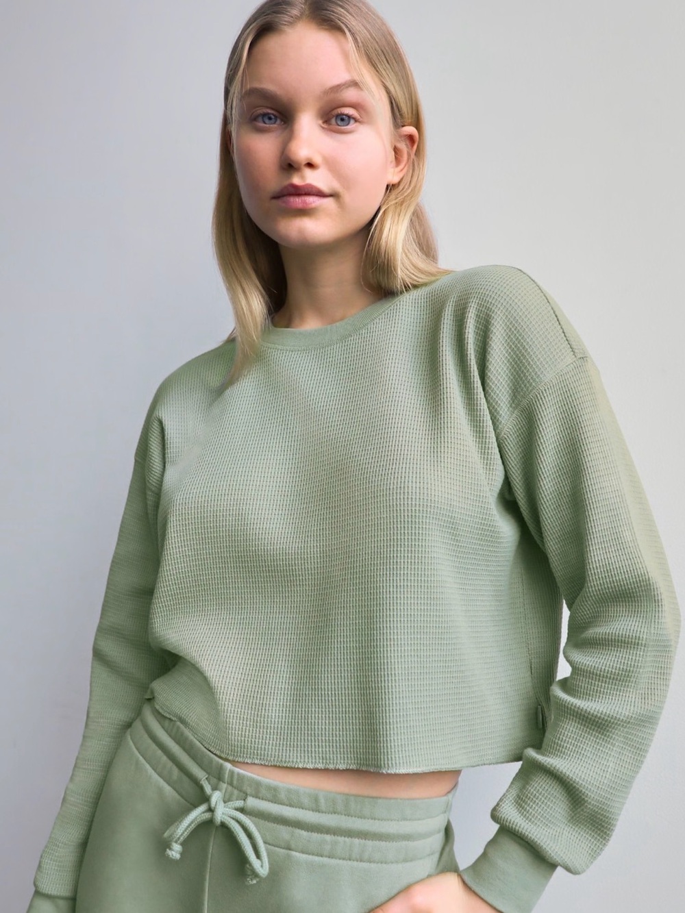 Aritzia TNA Waffle Knit Crew Boxy Long sleeve in Seagrass Green - Picture 1 of 11